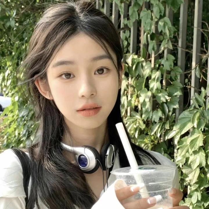 伊芙与火马